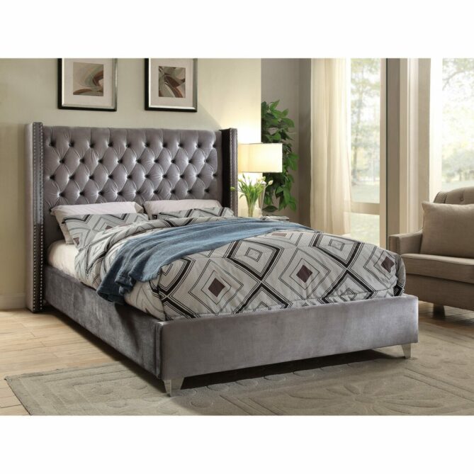Wingback ottoman bed Chesterfield plush Silver